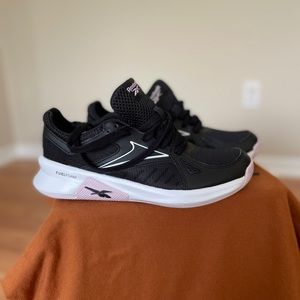 Ladies Reebok fuel foam sneakers